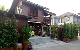 Ruenthip Homestay